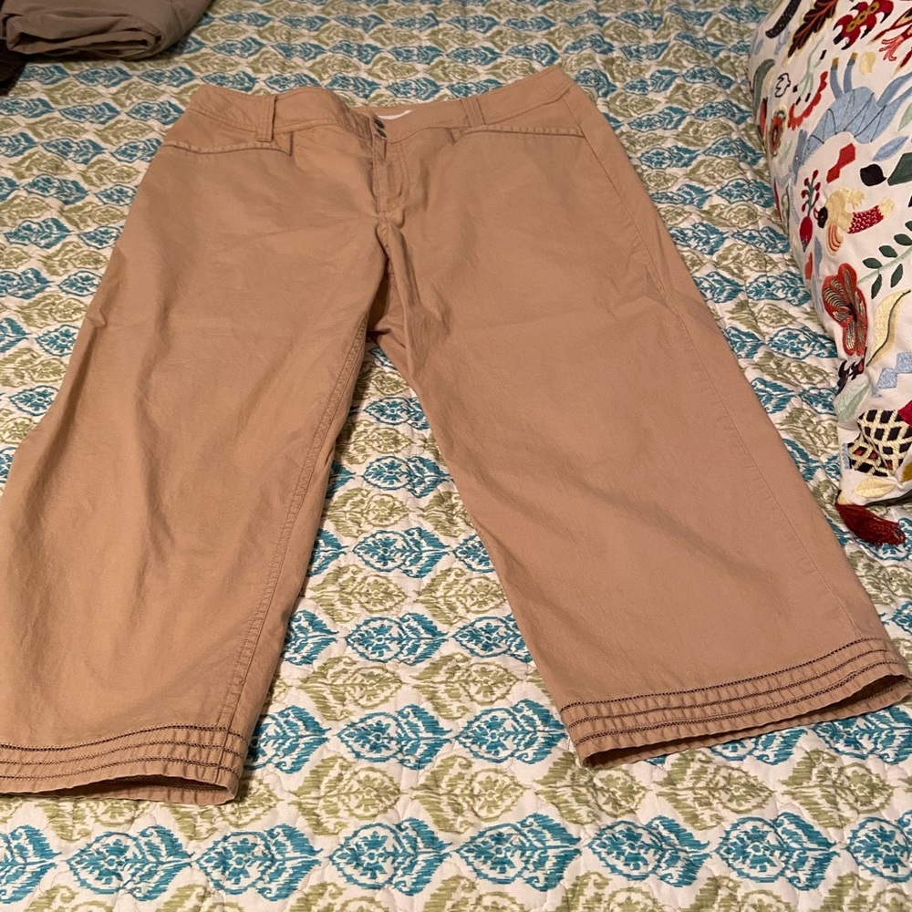 Tan Coldwater Creek Capris Size 16